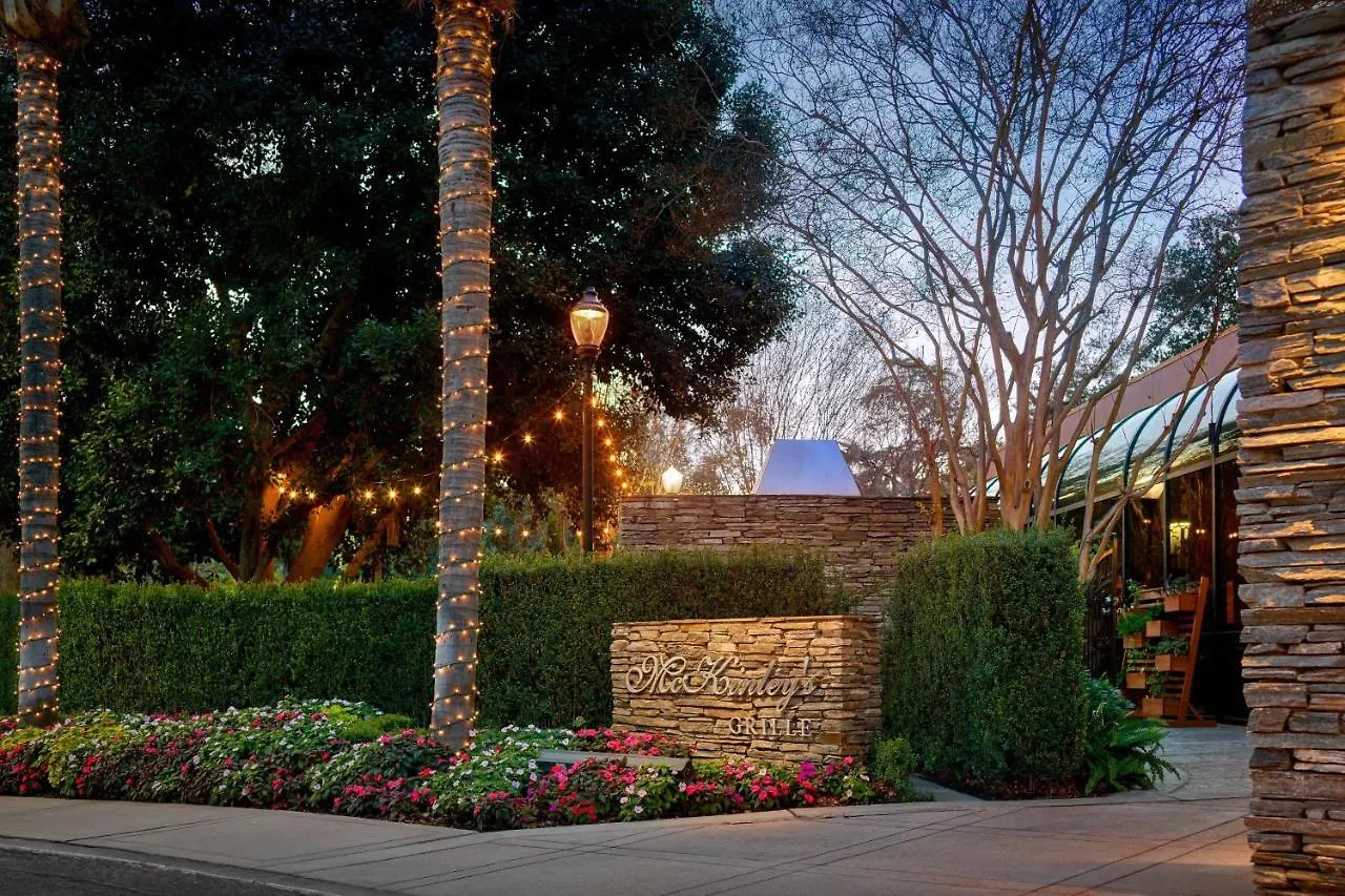 **** Hotel Sheraton Fairplex Suites & Conference Center Pomona United States